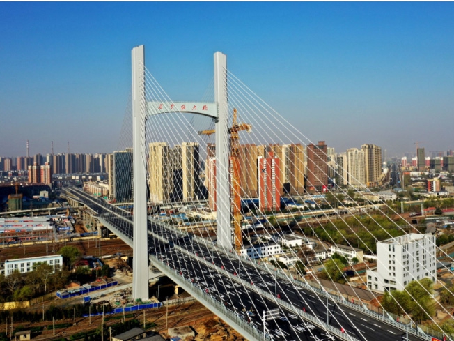 鄭州農業(yè)路高架（參與施工建設與模板加工）